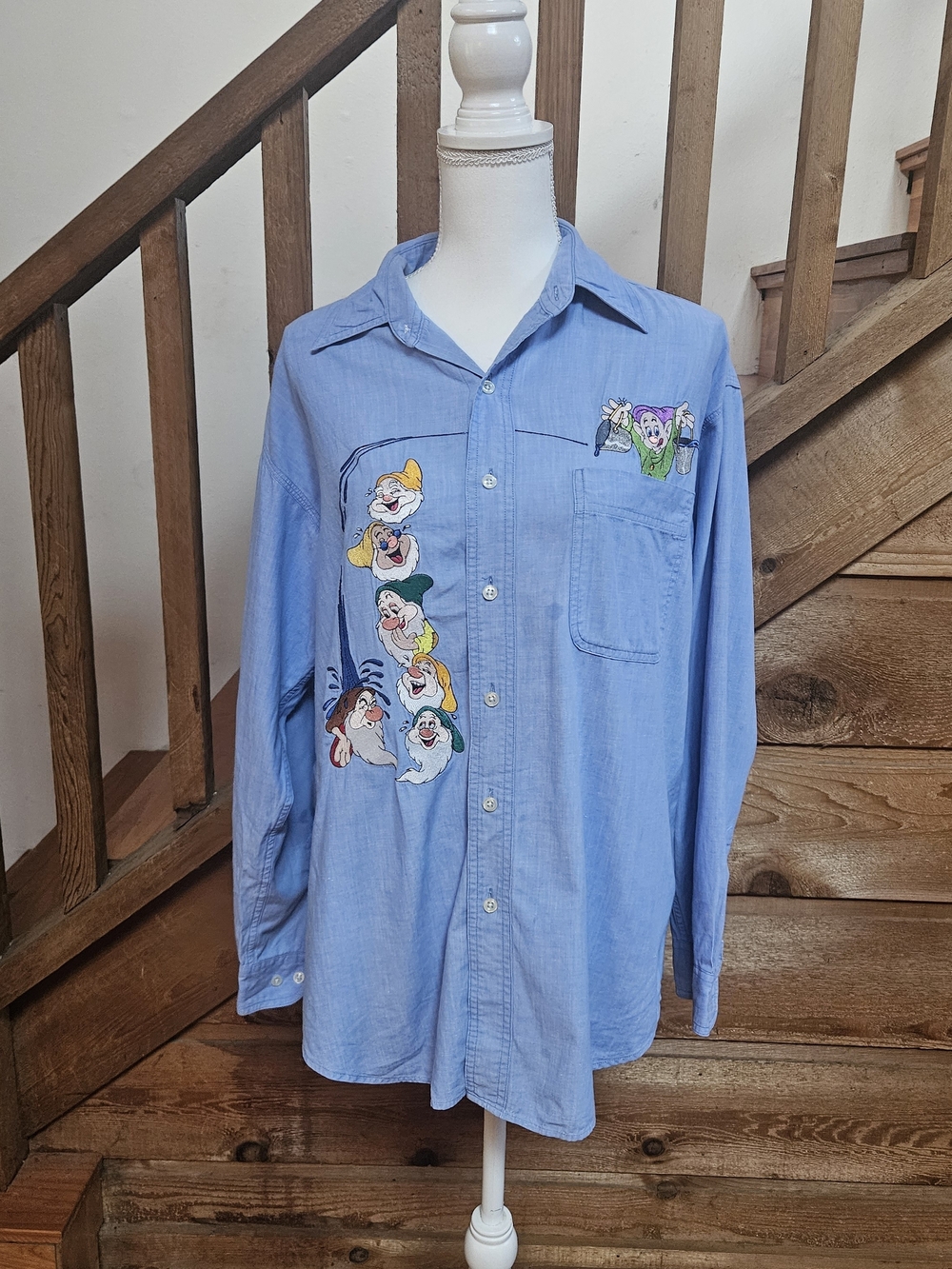 Vintage 1990 Disney Light Blue Button-Down Shirt with Seven Dwarfs Embroidery - Picture 2 of 13